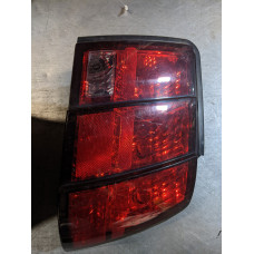 GTG409 Passenger Right Tail Light For 99-04 Ford Mustang  3.8